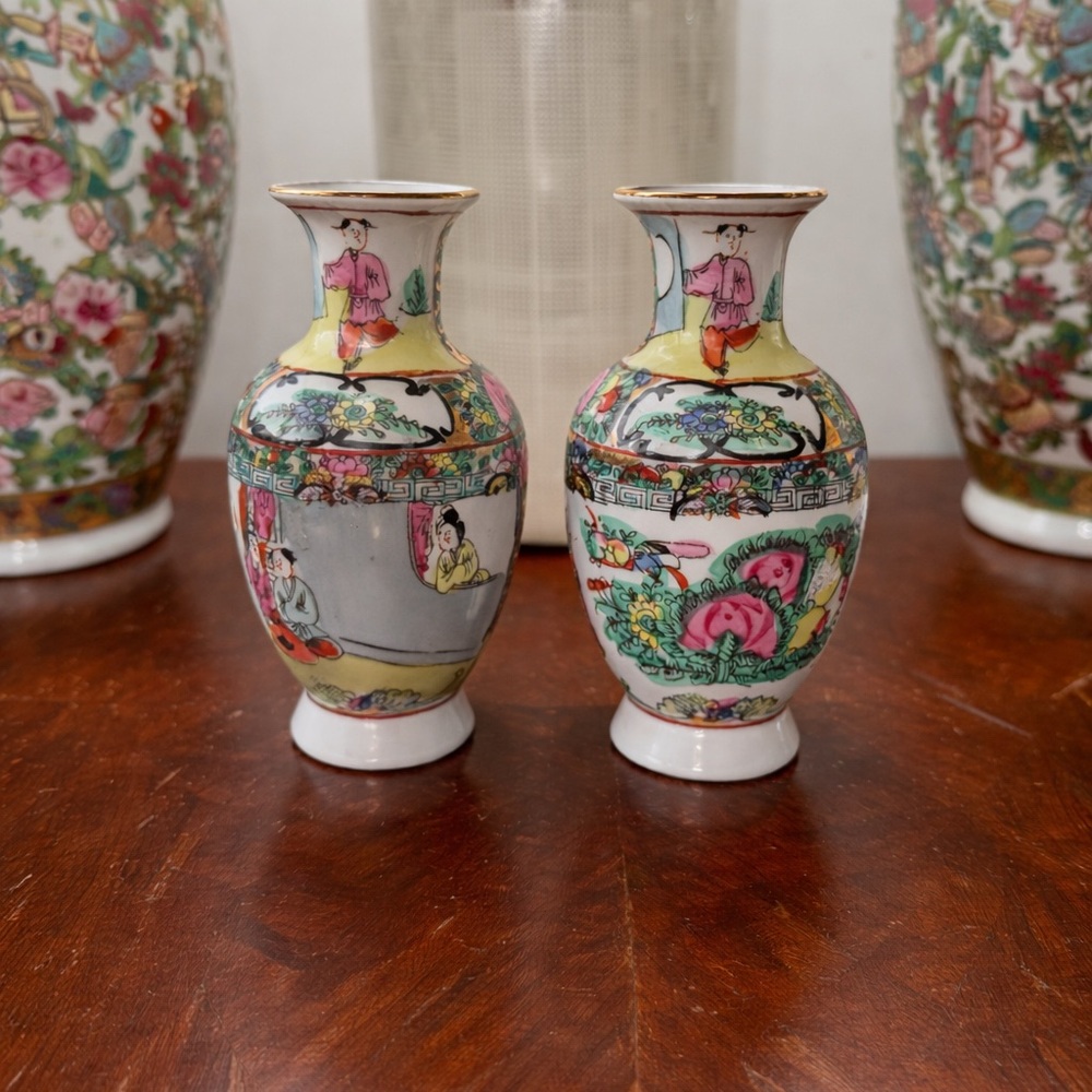 Vintage Rose Medallion Bud Vase Pair | Chinoiserie Cabinet Vases